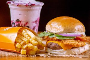 Leia mais sobre o artigo Geléia lança hambúrguer exclusivo para inauguração no Pier 21
