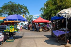 Leia mais sobre o artigo Ambulantes são proibidos de vender em vários pontos da área central; confira lista