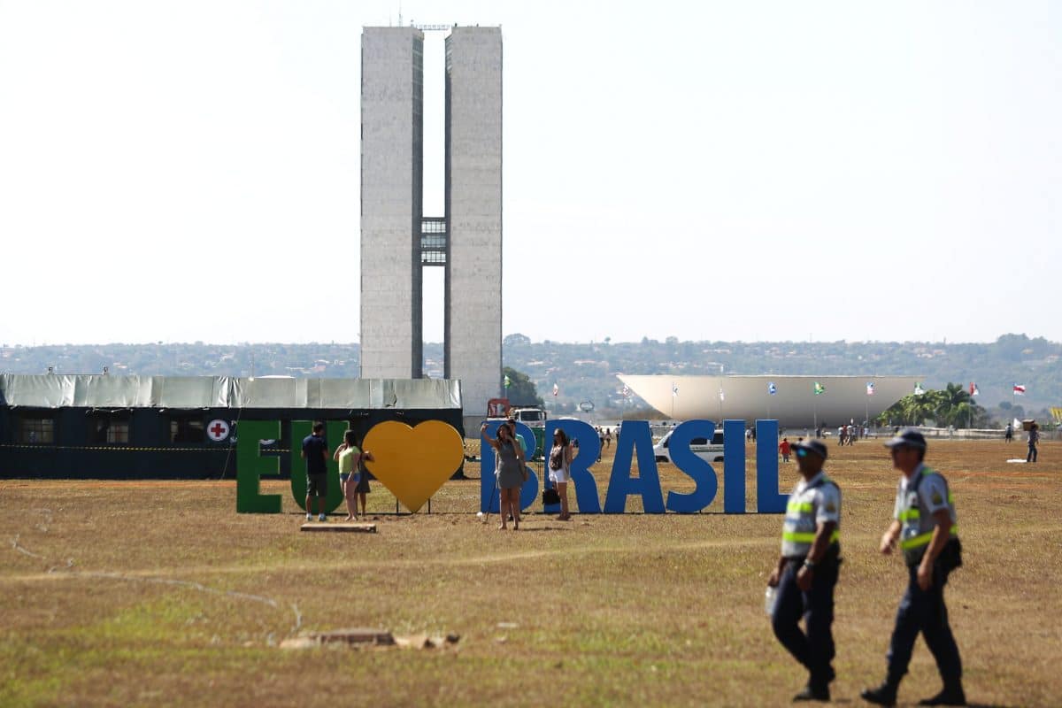 No momento você está vendo Brasília é o quarto destino do mundo para brasileiros