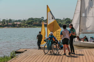 Leia mais sobre o artigo Vela Adaptada participa de regata em comemoração ao aniversário de 60 anos da AABB