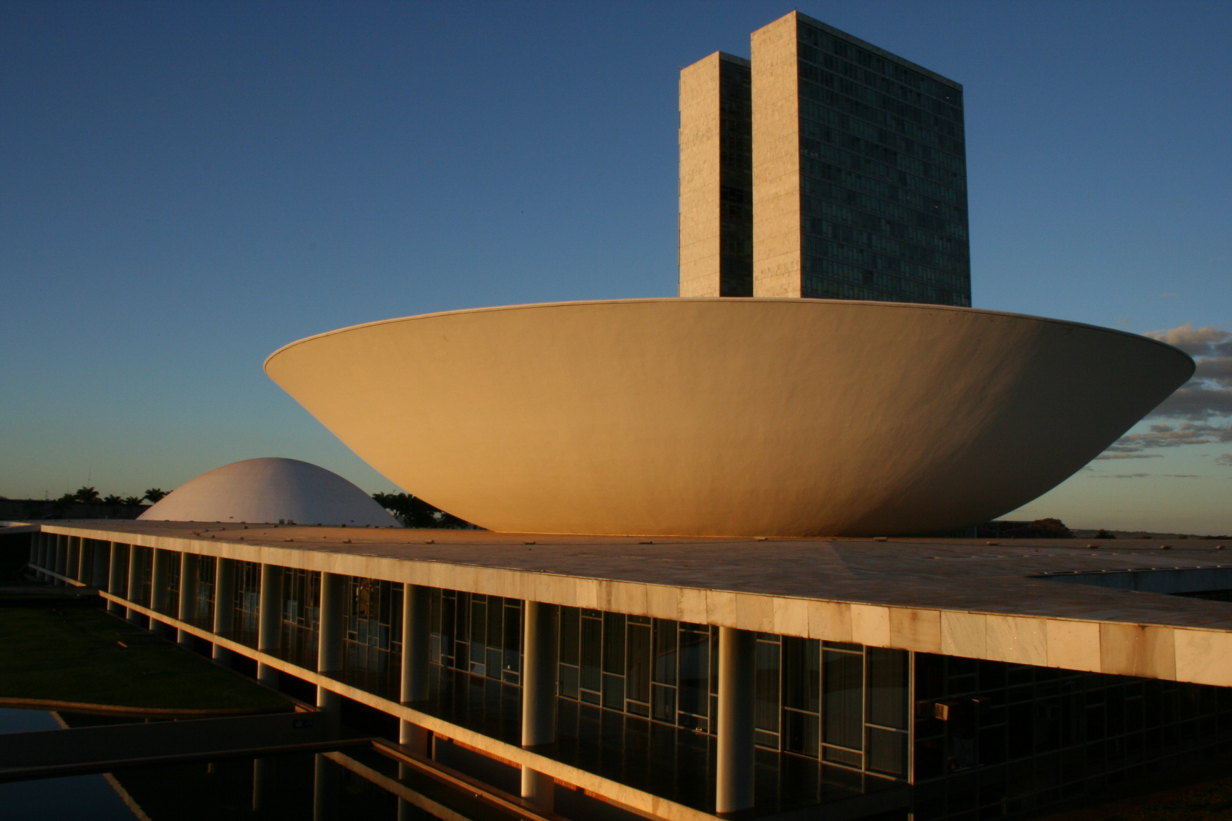 No momento você está vendo Professores presenteiam Brasília com curso gratuito sobre a arquitetura inovadora da capital