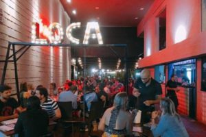 Leia mais sobre o artigo Gastrobar Loca Como Tu Madre encerra operação na 306 Sul