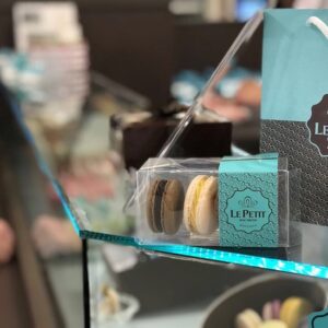 Leia mais sobre o artigo Le Petit: loja especializada em macarons abre as portas no Lago Norte