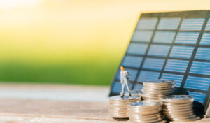 Leia mais sobre o artigo Investimento em energia solar pode trazer mais rentabilidade que a bolsa de valores