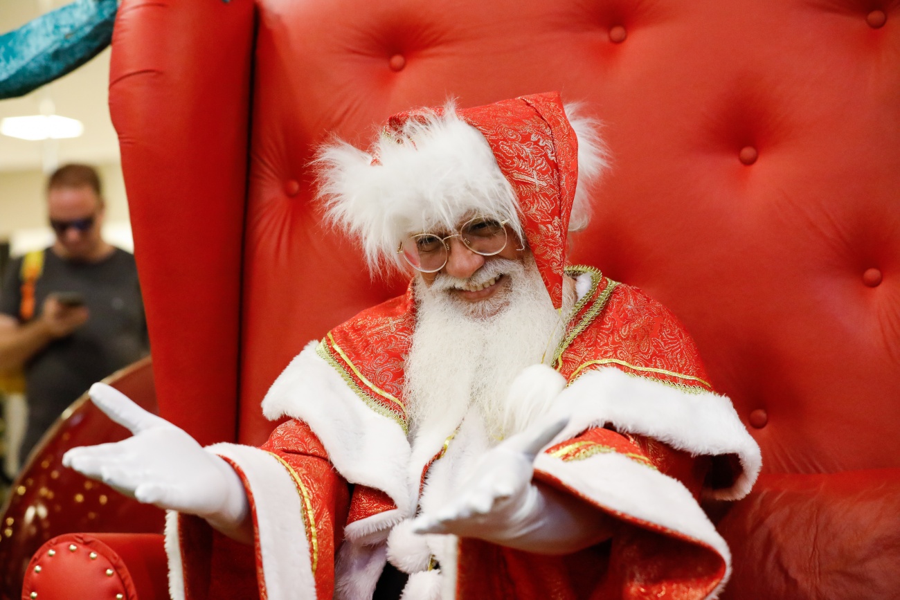 No momento você está vendo Papai Noel chega em espetáculo circense ao Boulevard Shopping Brasília