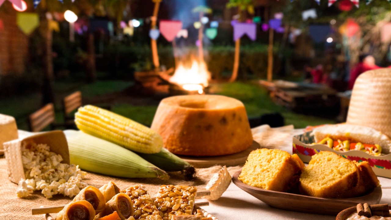 No momento você está vendo Com muita comida típica, Arraiá de Águas Claras abre temporada de festas juninas no DF